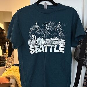 Gildan Teal Seattle Graphic Men's T-Shirt